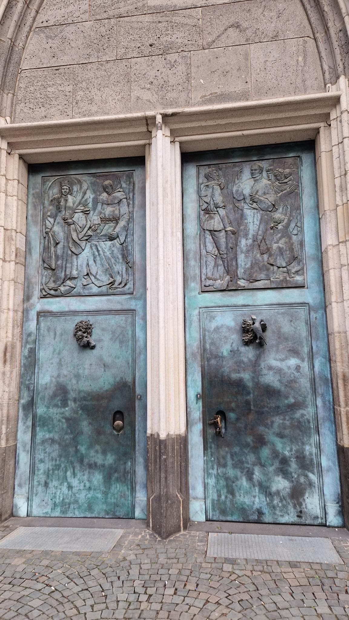 Superstars Wedding – Tom & Linda's Secret Festival - gallery image 3